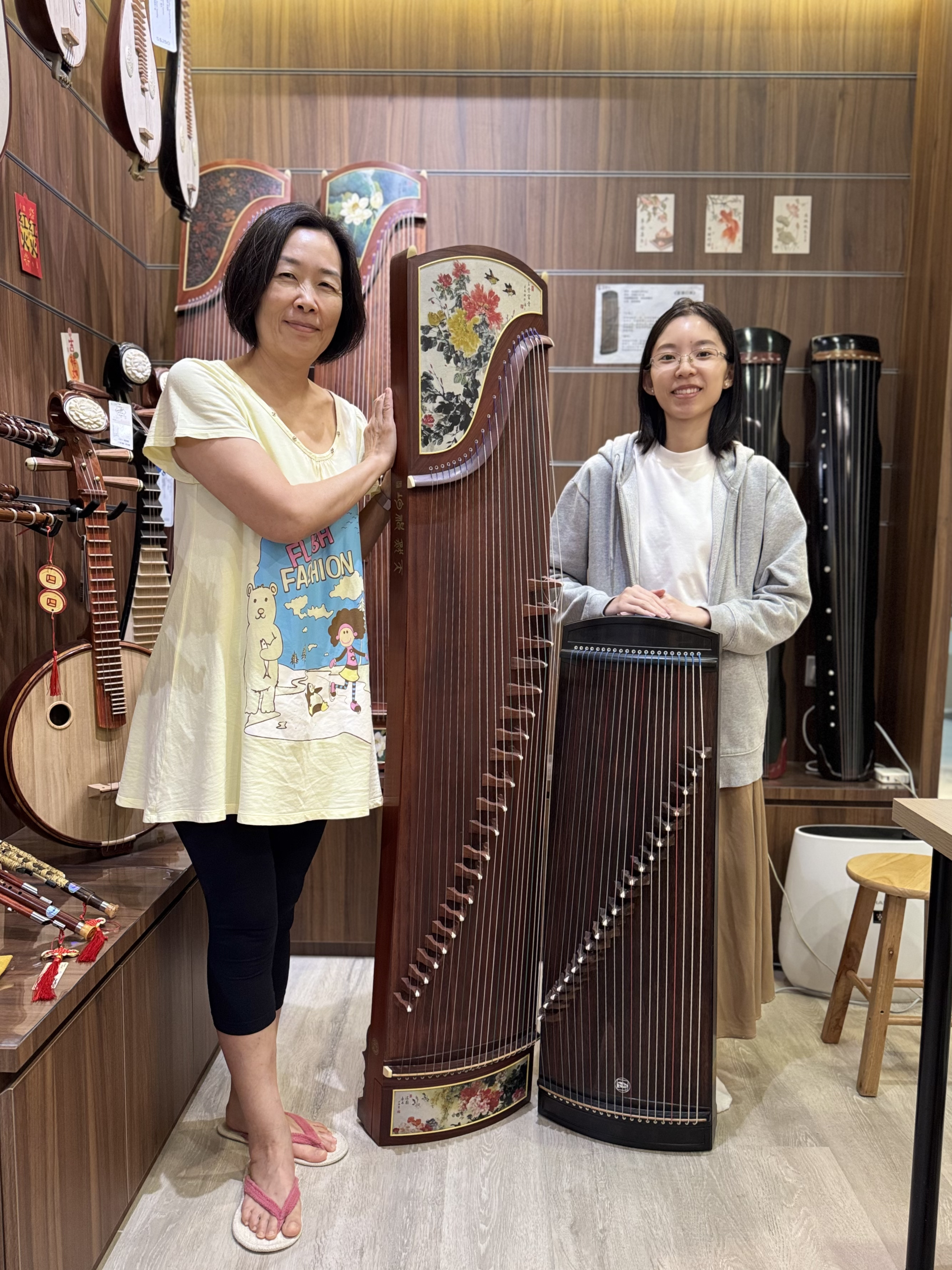 Guzheng 163cm size comparison